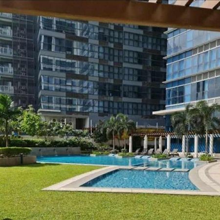 Uptown Parksuites Bgc Taguig Exterior photo