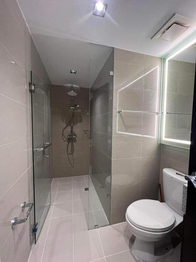 Uptown Parksuites Bgc Taguig Exterior photo